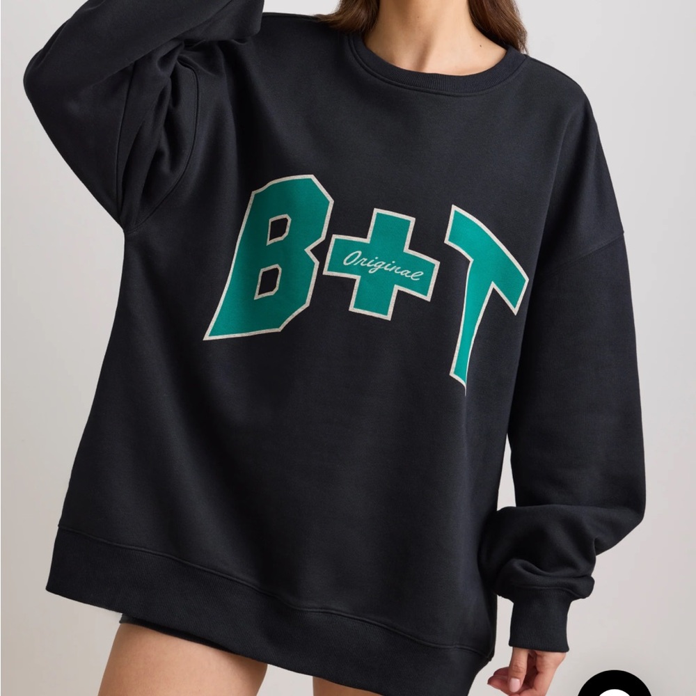 oh polly Bo + tee crewneck pullover